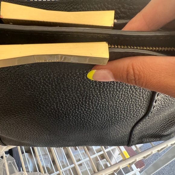 Ted Baker Camieli Faceted Bow Leather Shoulder Bag - Picture 10 of 10